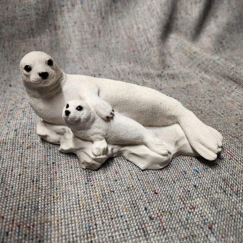 BRAND NEW :) Seal w/ baby 3" tall 6" long-Made in Italy  #27