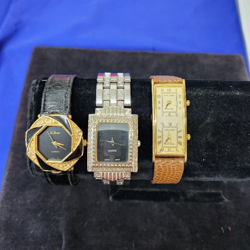 3 Quartz Watches,1 Lebaron,1 VI,1 Golden  *212