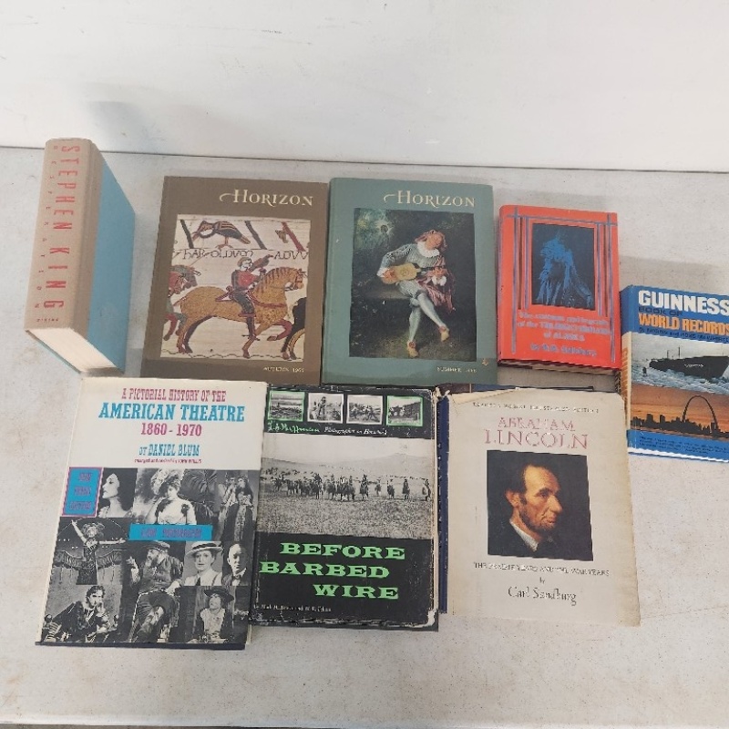 8 History,Educational and Horrer Books*16-1