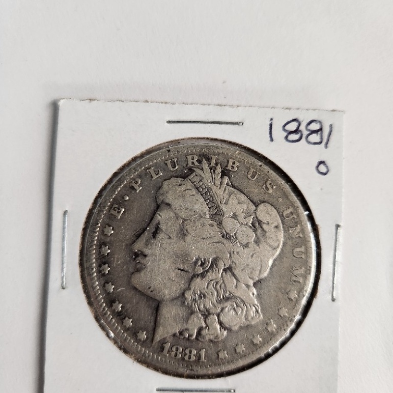 1 Circulated Morgan Silver Dollar 1881 O   *41-6