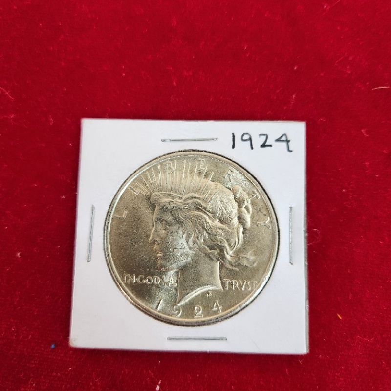 1 Silver Liberty Peace Dollar-1924   Super Nice Looks uncirculated *184-6