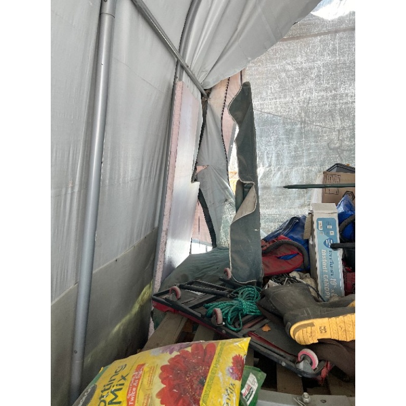 portable bulding ( RV tent ?)
